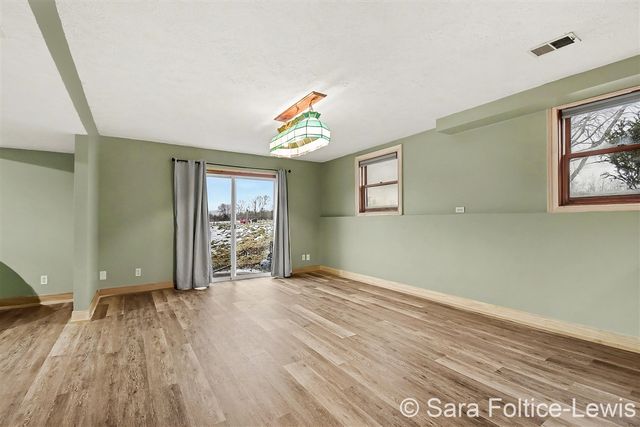 1595 Angling Road, Grandville, MI 49418