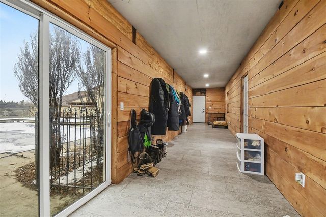 1595 Angling Road, Grandville, MI 49418