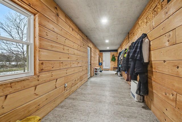 1595 Angling Road, Grandville, MI 49418