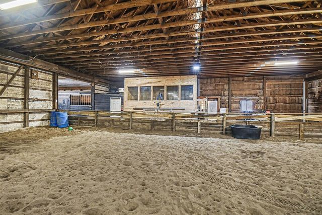 1595 Angling Road, Grandville, MI 49418