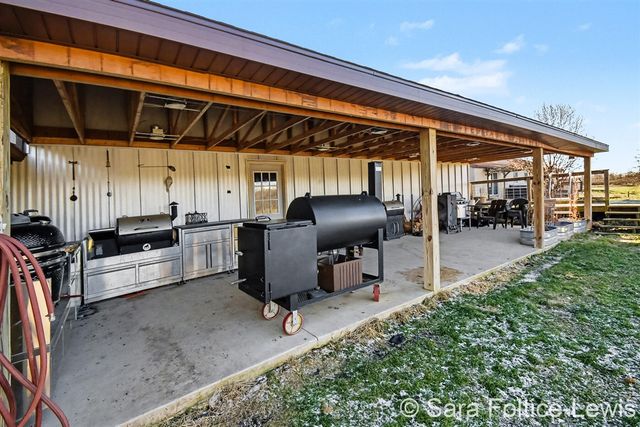 1595 Angling Road, Grandville, MI 49418