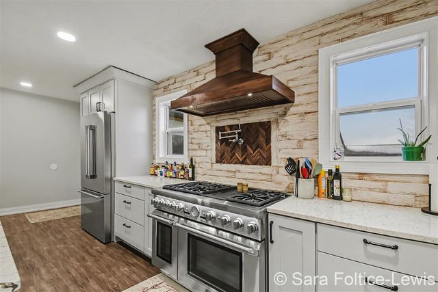 1595 Angling Road, Grandville, MI 49418