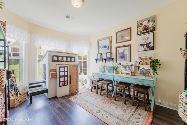 6913 Franklin Farmer Way, Louisville, KY 40229