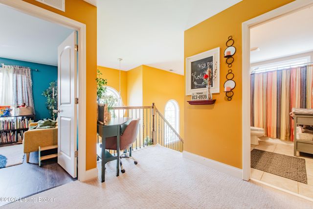 6913 Franklin Farmer Way, Louisville, KY 40229