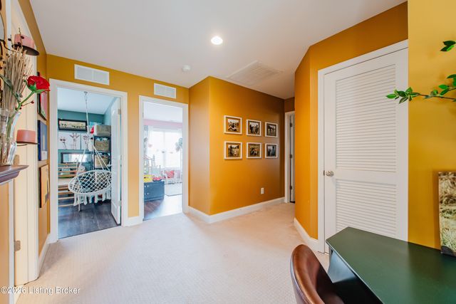 6913 Franklin Farmer Way, Louisville, KY 40229
