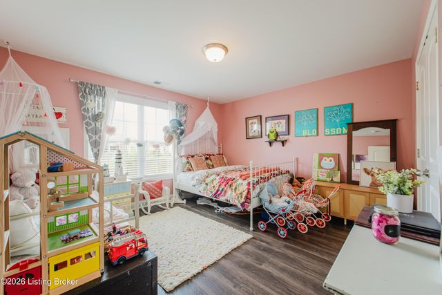 6913 Franklin Farmer Way, Louisville, KY 40229