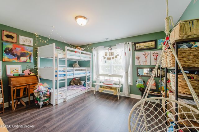 6913 Franklin Farmer Way, Louisville, KY 40229