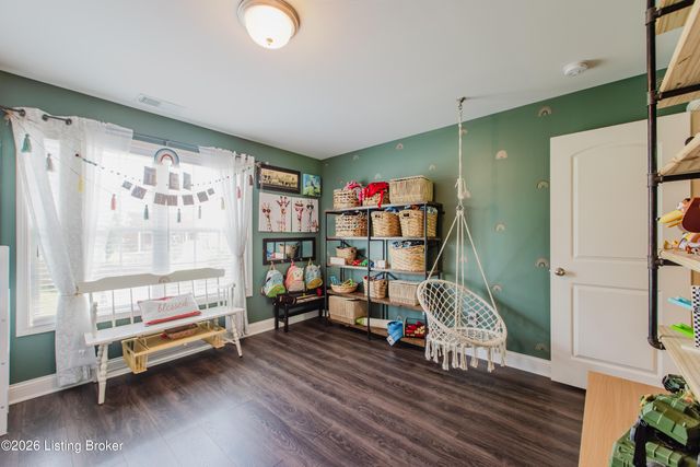 6913 Franklin Farmer Way, Louisville, KY 40229