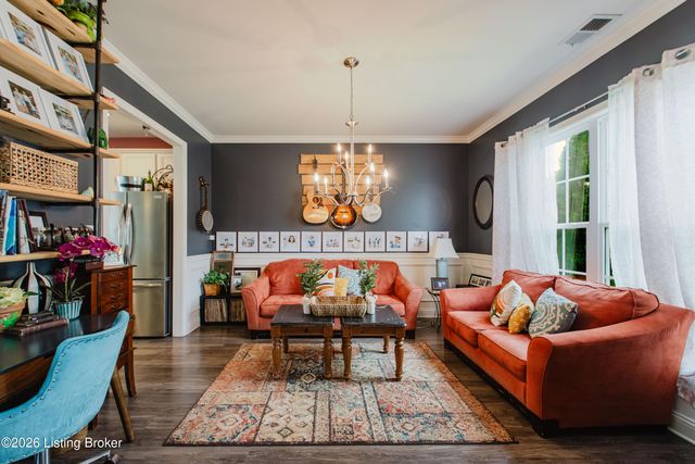 6913 Franklin Farmer Way, Louisville, KY 40229