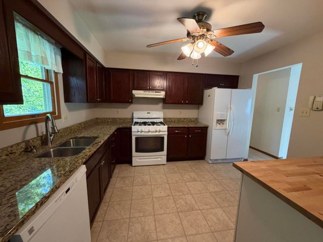 1318 Brandywine Road, Crown Point, IN 46307