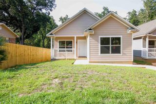 7704 B Pontiac Dr, Pensacola, FL 32506