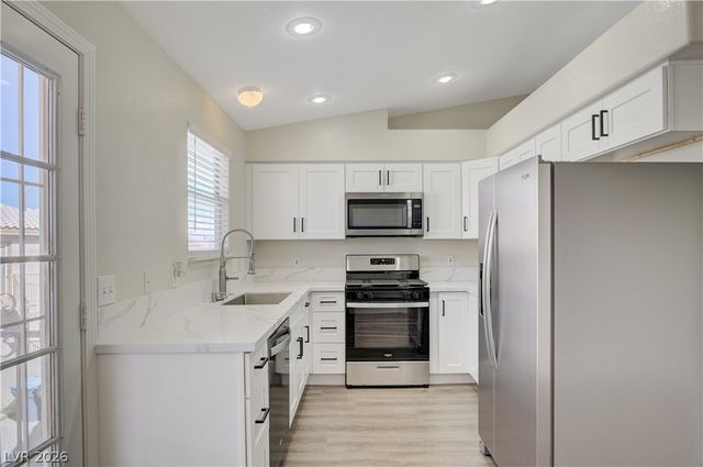 7554 Glowing Ember Court 201, Las Vegas, NV 89130