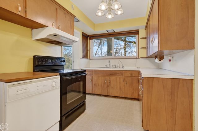 664 Sunrise Park Street, Genoa Twp, MI 48843