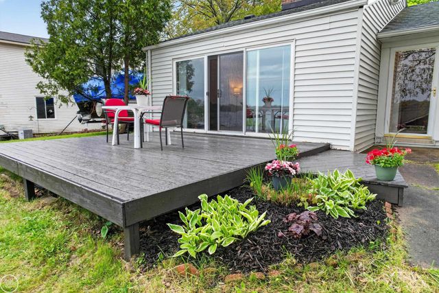 664 Sunrise Park Street, Genoa Twp, MI 48843