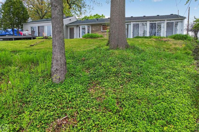 664 Sunrise Park Street, Genoa Twp, MI 48843