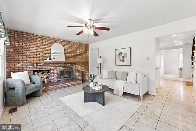 16 TEMPEST LN, Willingboro, NJ 08046
