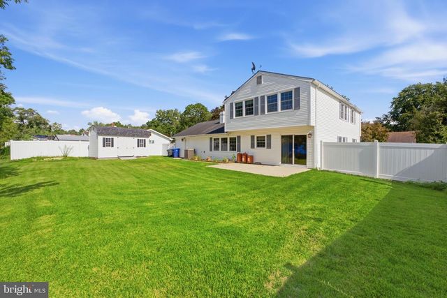 16 TEMPEST LN, Willingboro, NJ 08046