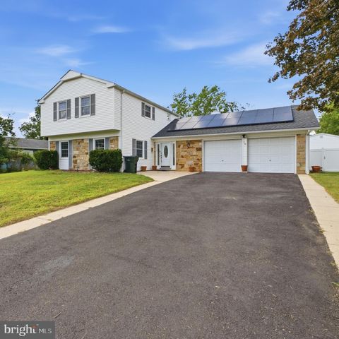 16 TEMPEST LN, Willingboro, NJ 08046