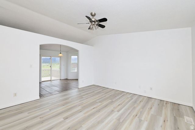 1012 W 1650 N, Harrisville, UT 84404