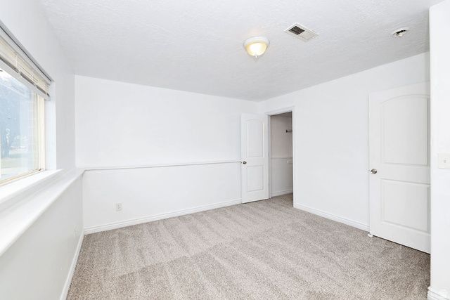 1012 W 1650 N, Harrisville, UT 84404