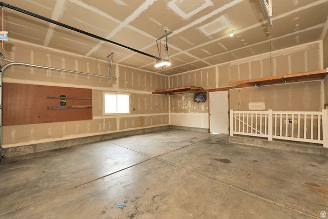 1012 W 1650 N, Harrisville, UT 84404