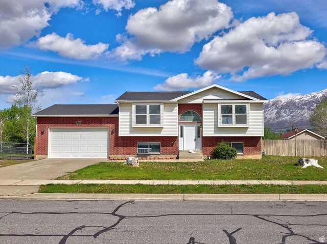 1012 W 1650 N, Harrisville, UT 84404