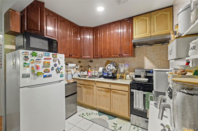 9550 112th street, Richmond Hill S., NY 11419