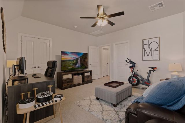 8124 Crew Lane, Edmond, OK 73034