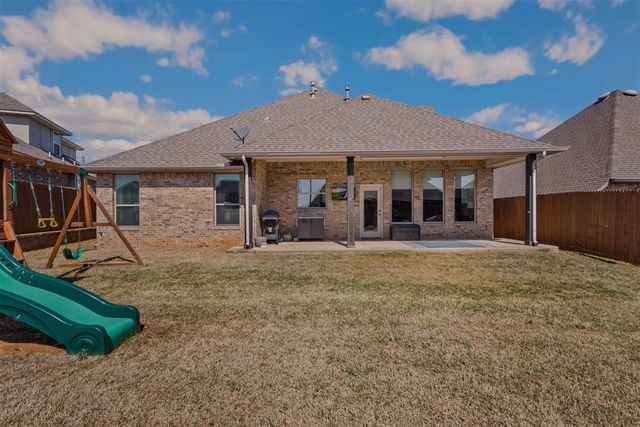 8124 Crew Lane, Edmond, OK 73034