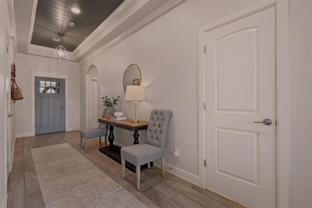 8124 Crew Lane, Edmond, OK 73034