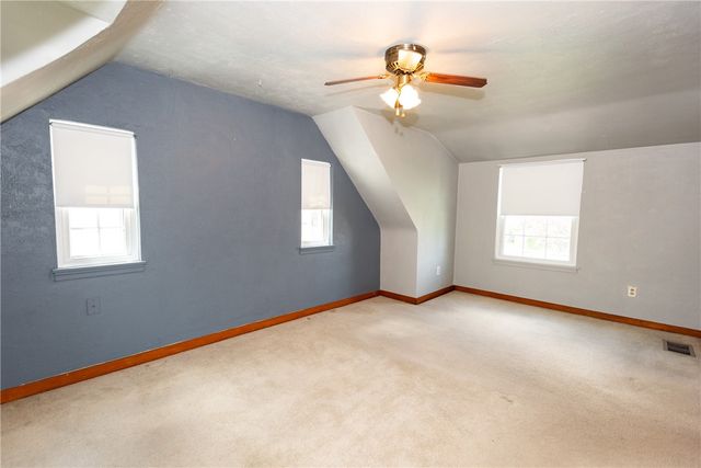 109 9th Ave, Ross Twp, PA 15229