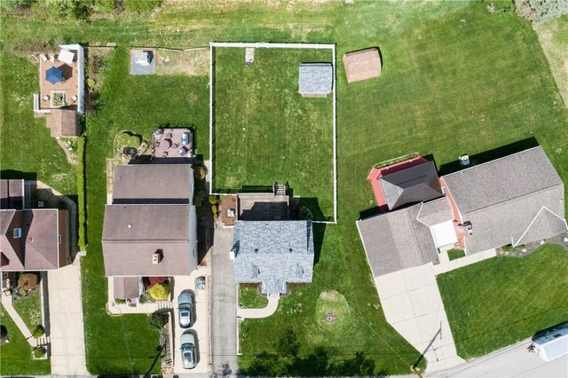 109 9th Ave, Ross Twp, PA 15229