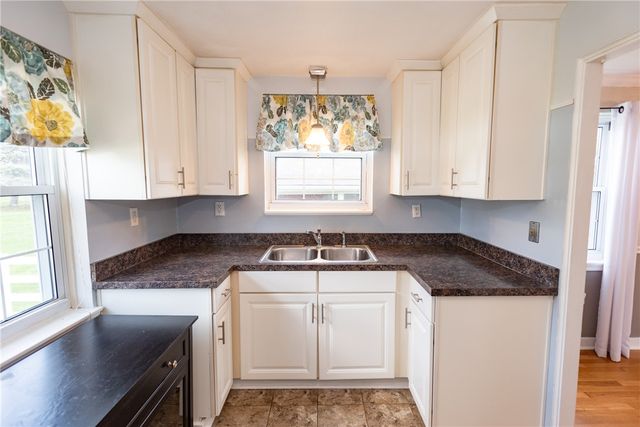 109 9th Ave, Ross Twp, PA 15229