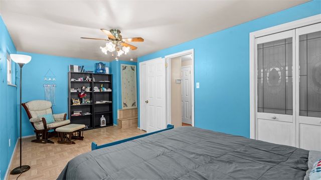 900 Grand Ave, Aliquippa, PA 15001