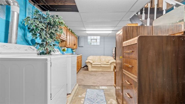 900 Grand Ave, Aliquippa, PA 15001