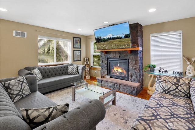 8457 Benson Road, Lynden, WA 98264