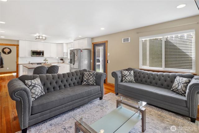 8457 Benson Road, Lynden, WA 98264