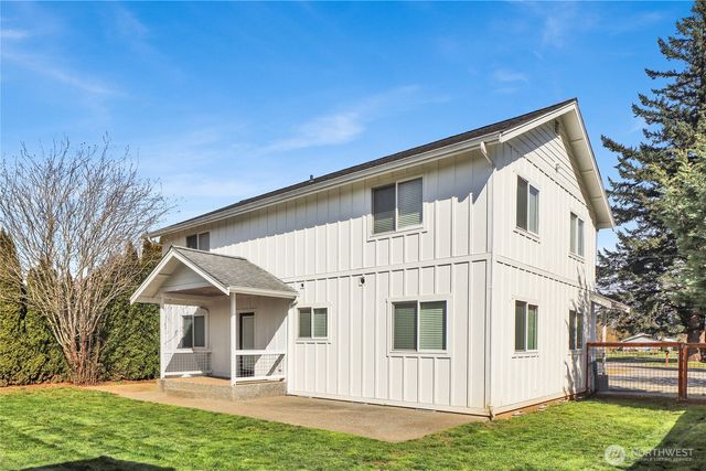 8457 Benson Road, Lynden, WA 98264