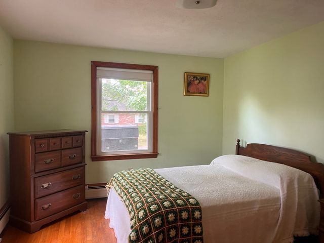 33 Rand Ave, Attleboro, MA 02703
