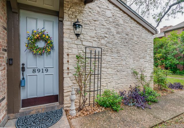 8919 Wickfield, San Antonio, TX 78217