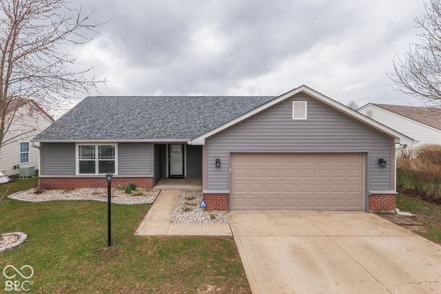 8042 Southern Trails Place, Indianapolis, IN 46237