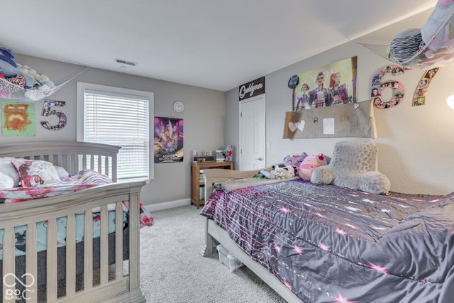 8042 Southern Trails Place, Indianapolis, IN 46237