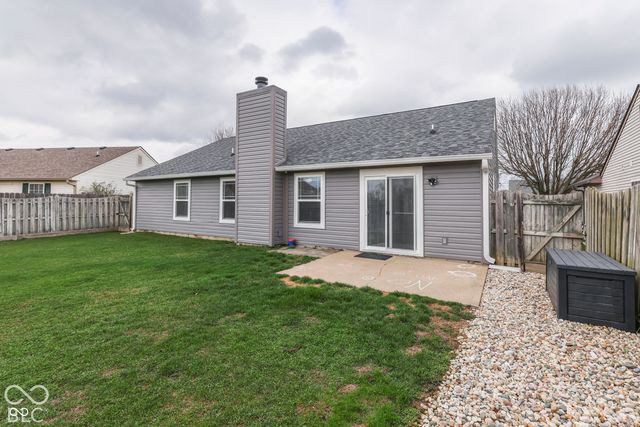 8042 Southern Trails Place, Indianapolis, IN 46237