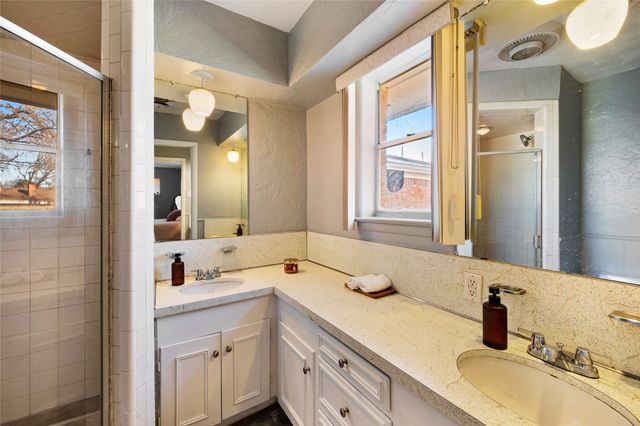 810 Danish Drive, Grand Prairie, TX 75050