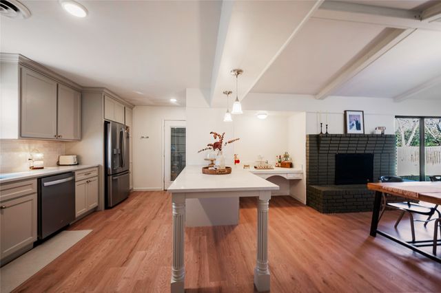 810 Danish Drive, Grand Prairie, TX 75050