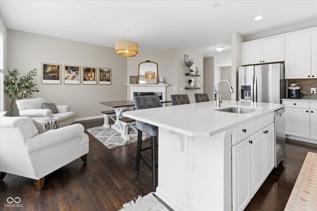 13049 Raritan Drive, Fishers, IN 46038