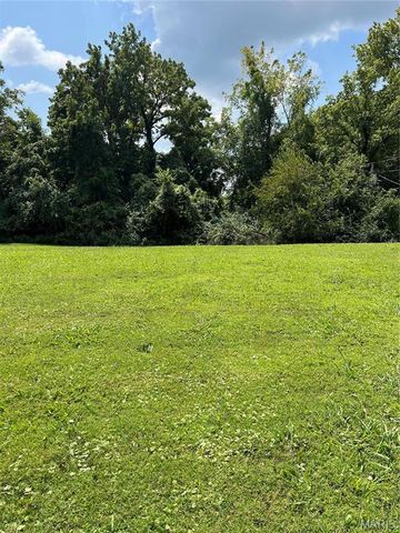 9150 Bunkum Road, Fairview Heights, IL 62208
