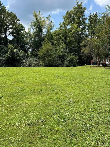 9150 Bunkum Road, Fairview Heights, IL 62208