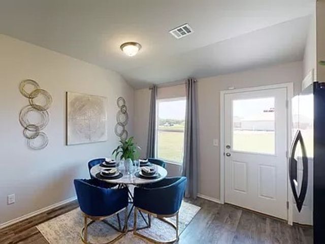 296 Troy Street, Elkins, AR 72727