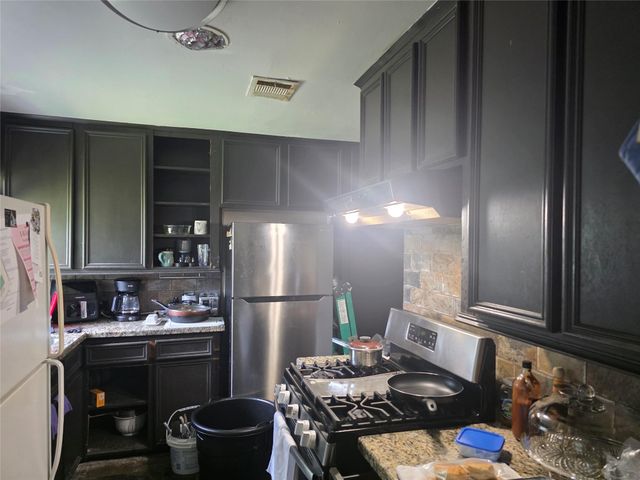 10319 Lafferty Oaks Street, Houston, TX 77013